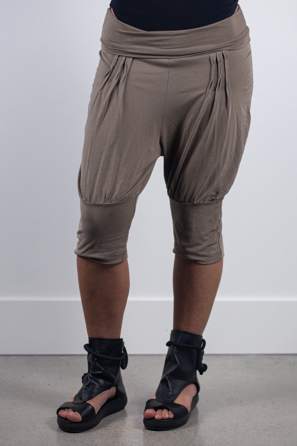 Drop Crotch Harem Capri Pants